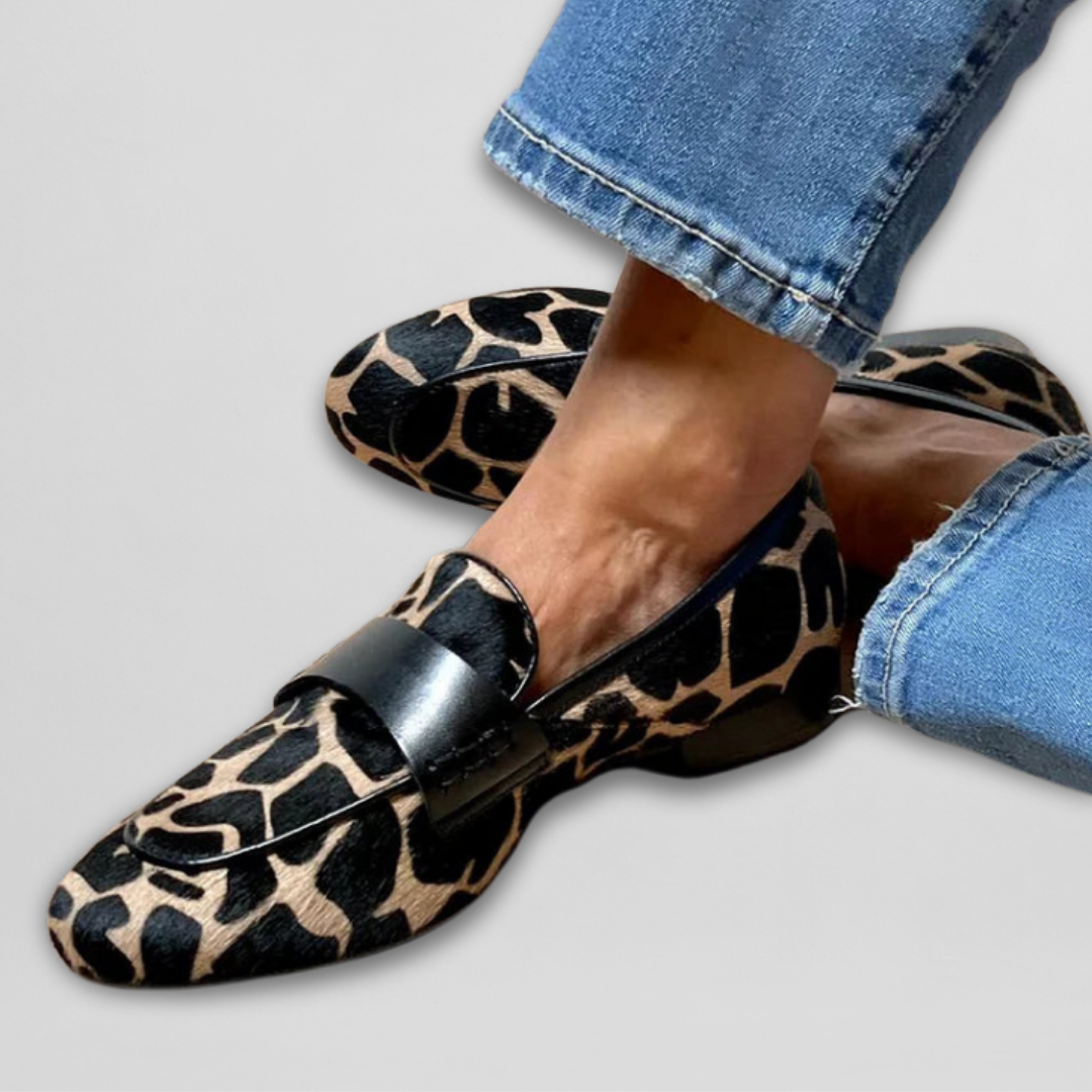 Priscilla - Giraffe-Print Loafers