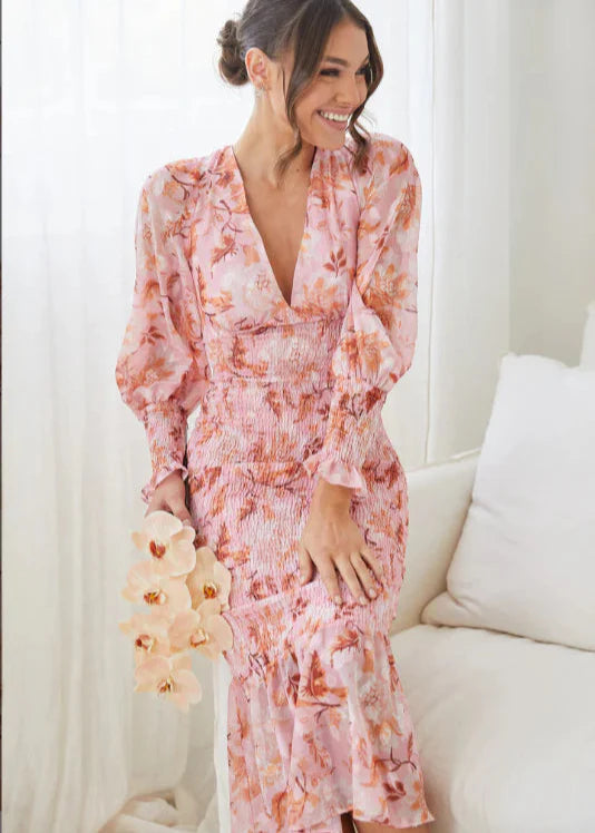 Bianca - Elegant and Chic Floral Dress